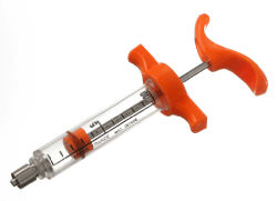 Ardes Syringes Ardes Syringes, Agri-Pro, Veterinary Supplies, Animal Syringes, High quality syringes, durable syringes, long lasting nylon syringes, economical animal syringe, luerlock, luerslip needle holder,